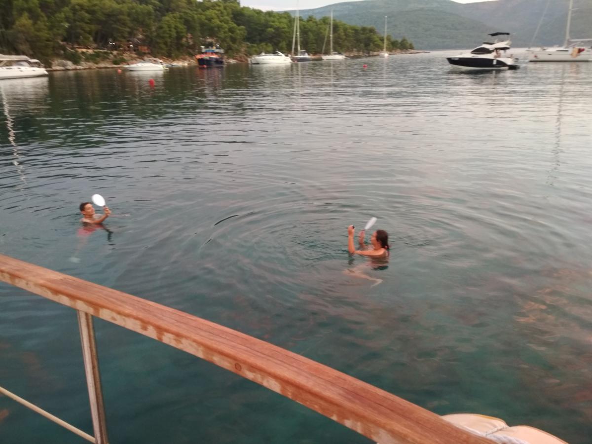 Šolta - Hvar (Zavala Luka)