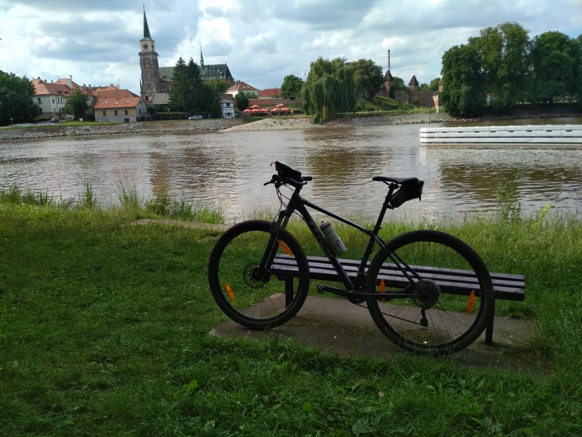 Lysá kolem Labe