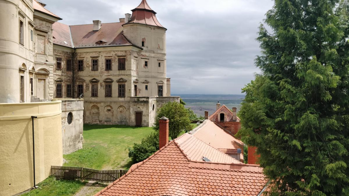 Jezero most, Jezeří, důl Dřínov 
